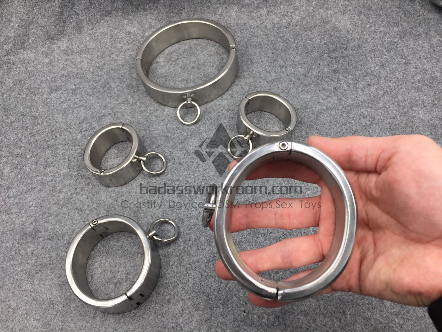 Stainless Steel 3 In 1 Restraint Cuffs Kit(screw lock) – badassworkroom pro