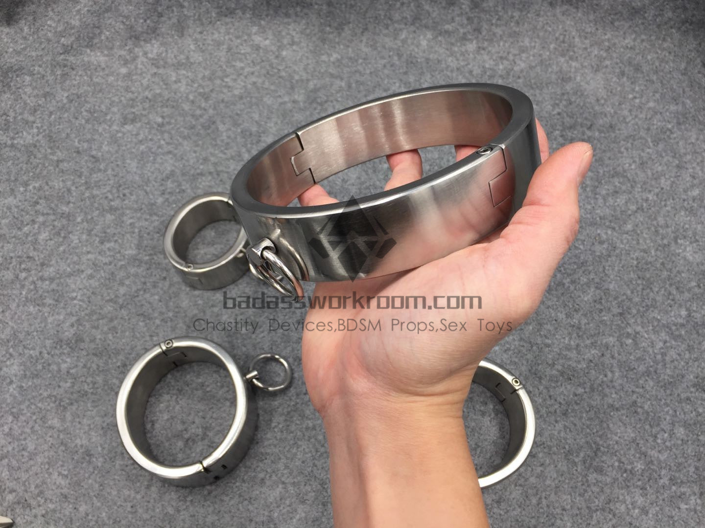 Stainless Steel 3 In 1 Restraint Cuffs Kit(screw lock) – badassworkroom pro